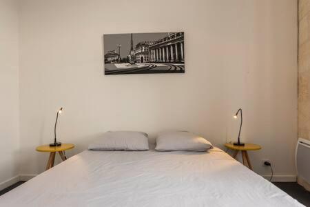Charmant T2 Place De Lerme Bordeaux Exterior foto